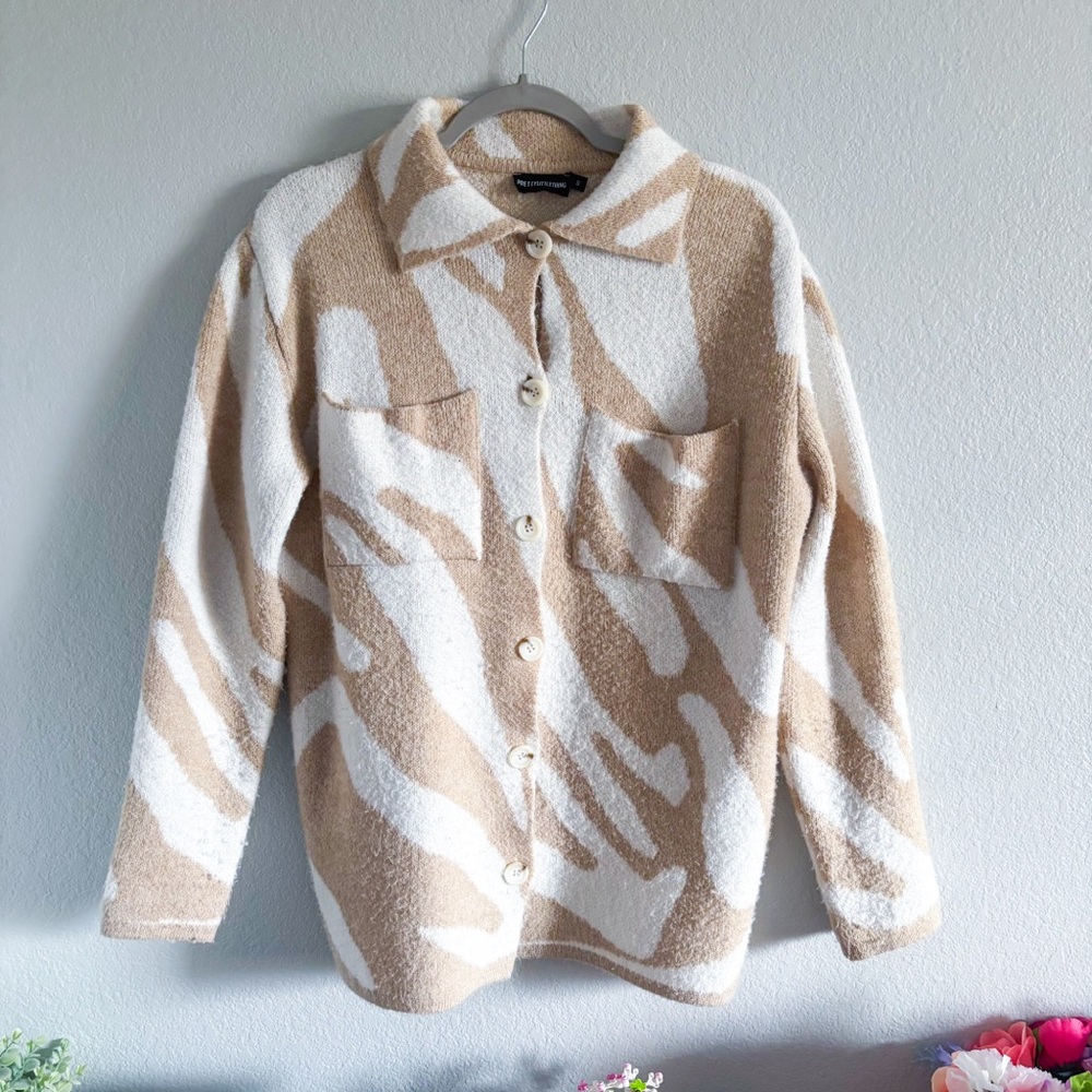 Cool Patterned Sweater - image 1